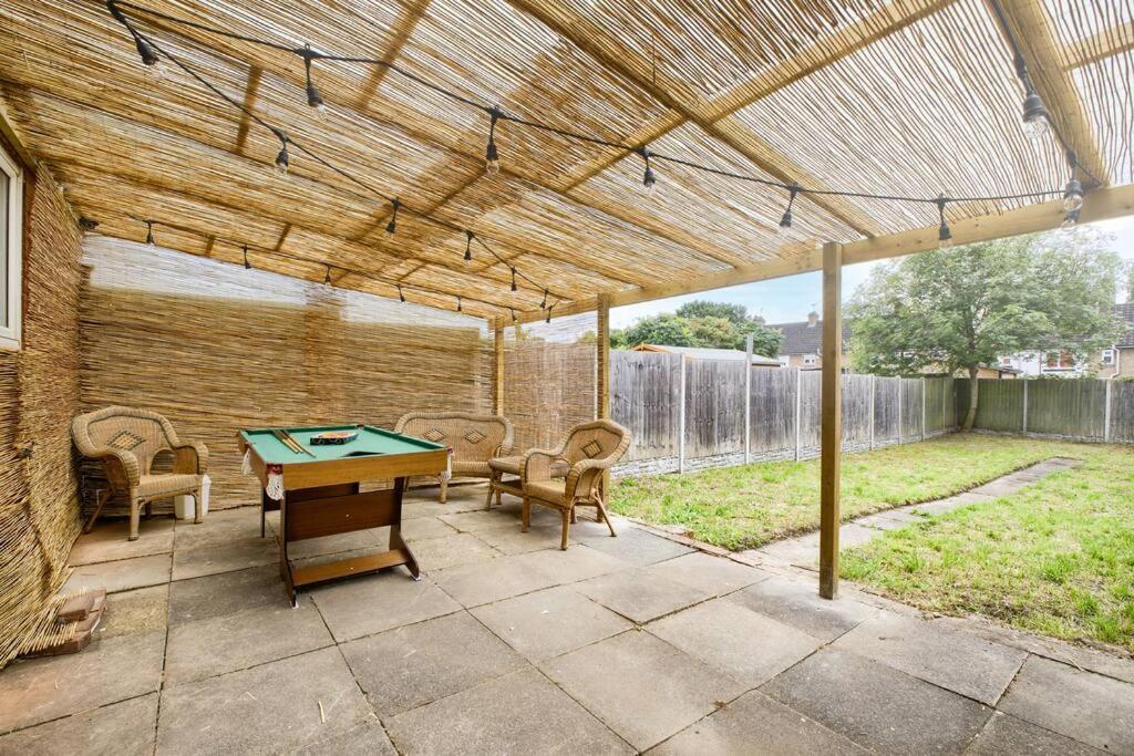 Low Rate For A 4-Bedroom House In Coventry With Free Unlimited Wi-Fi 2 Car Parking 53 Qmc Exterior foto